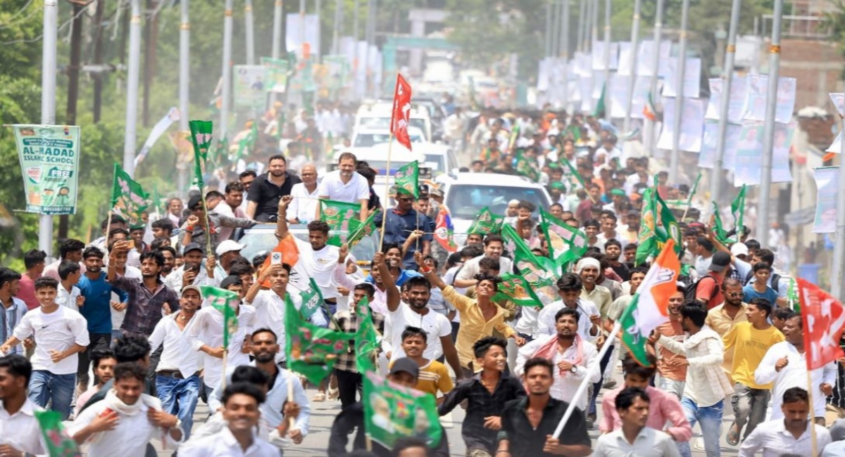 वोट अधिकार यात्रा (PC- X@INCAdivasi)