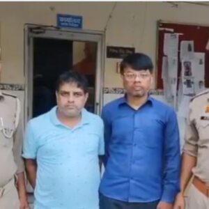 आरोपी विशाल सिंघल, सहयोगी