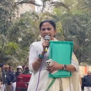 I-PAC दफ्तर पहुंचीं ममता (PC-AI generated)