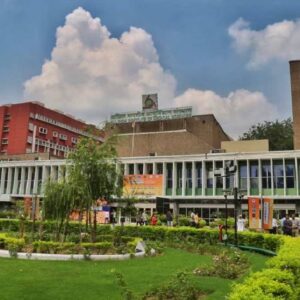 देशभर के 20 AIIMS में क्यों खाली हैं फैकल्टी के करीब एक-तिहाई पद, सरकार ने क्या कहा?