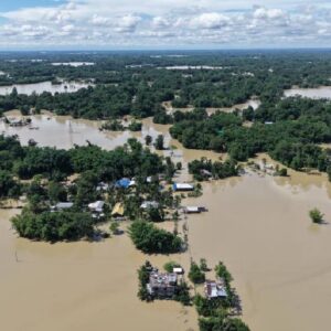 Assam Flood: असम में बाढ़ से 24 घंटे में 21 लोगों की मौत, सिर्फ 1 जिला में करीब 88,000 लोग प्रभावित