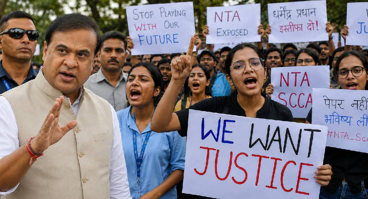 Dibisa Mahanta: NEET प्रोटेस्ट में शामिल मंत्री की बेटी को लेकर क्या बोले CM हिमंता?