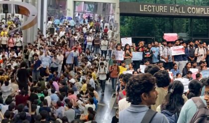 IIT Delhi में छात्र की मौत के बाद उबाल, 300 छात्रों ने Director के दफ्तर के बाहर किया प्रदर्शन