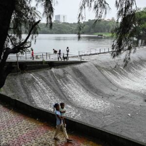 मुंबई में रोजाना 400 मिलियन लीटर पानी की कमी, क्यों बहाया गया 4,290.5 करोड़ लीटर पानी?