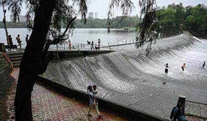 मुंबई में रोजाना 400 मिलियन लीटर पानी की कमी, क्यों बहाया गया 4,290.5 करोड़ लीटर पानी?