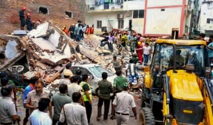 Delhi PG Collapse: क्या हादसा टल सकता था? Students की शिकायत, Plumber की Warning और Police के सामने अहम बयान